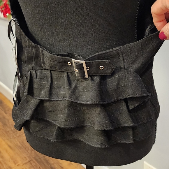 Odds n Evens Ruffle Back Vest. SIZE L - Picture 5 of 6